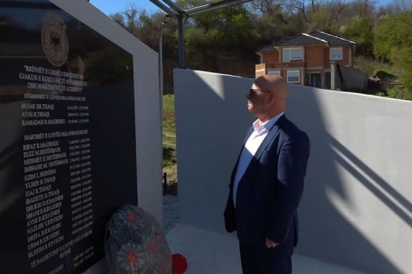 ​Rahoveci nderon të rënët për liri, Serbisë i kërkohet hapja e arkivave