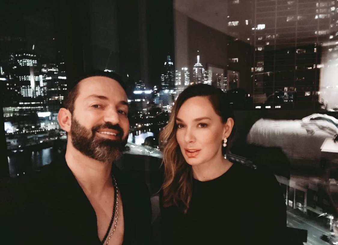 Nuk është Elvis Pupa, ja fansi i bashkëshortes së aktorit të humorit në BBV! Porosia që i jep: Ma ki merak
