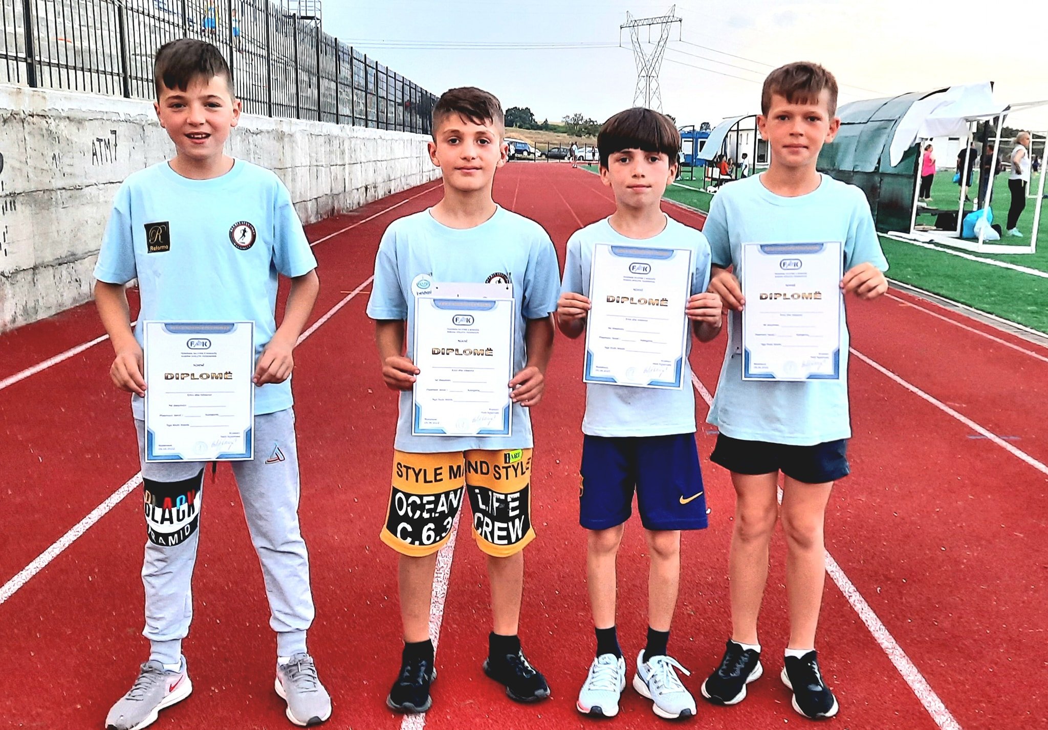 Malisheva pa konkurrencë në 4x100 metra U14 