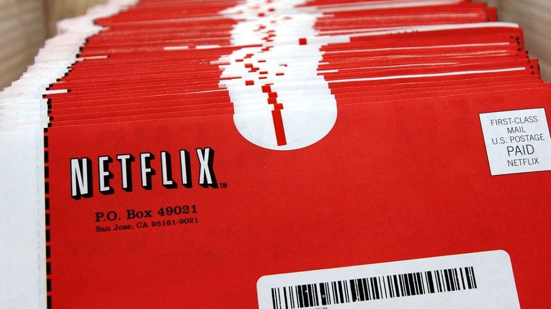 Netflix mbyll biznesin të dhënies me qira të DVD-ve, duke shënuar fundin e epokës së ‘zarfeve të kuqe’