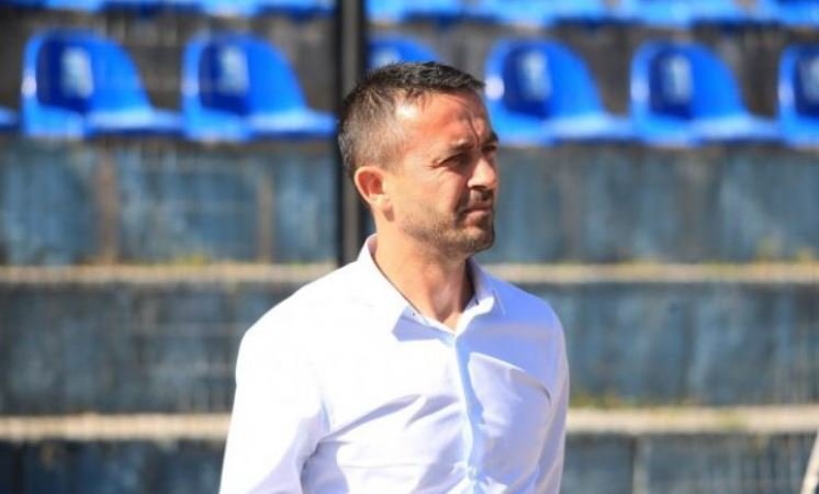 Ahmataj trajneri provizor i Tiranës