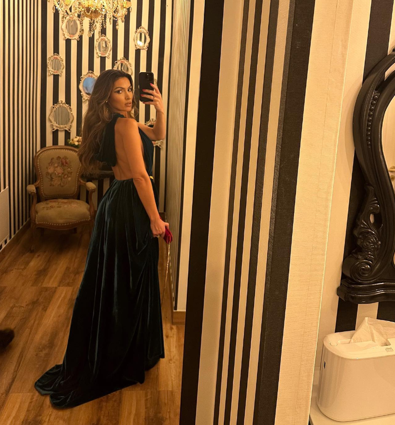 Nora Istrefi mahnit me dukjen elegante në imazhet e reja