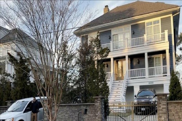​Avioni civil hyn në hapësirën ajrore të ndaluar pranë shtëpisë së presidentit amerikan