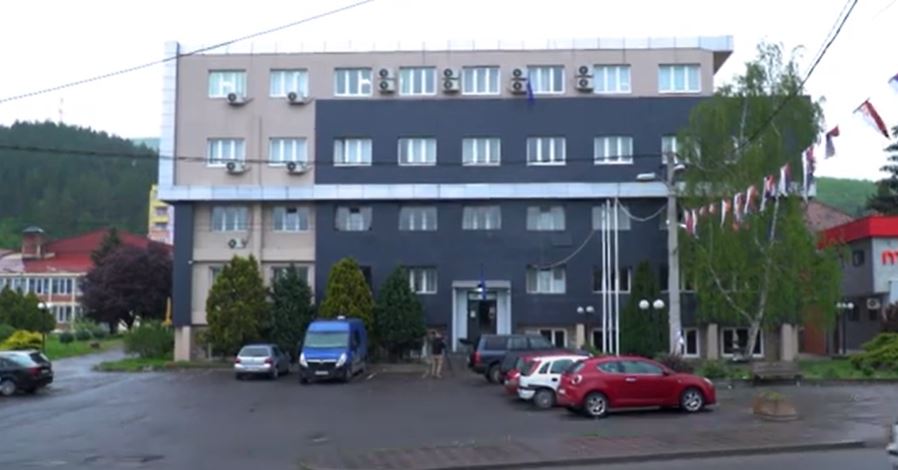 Hapja e vendvotimeve n&euml; Leposaviq
