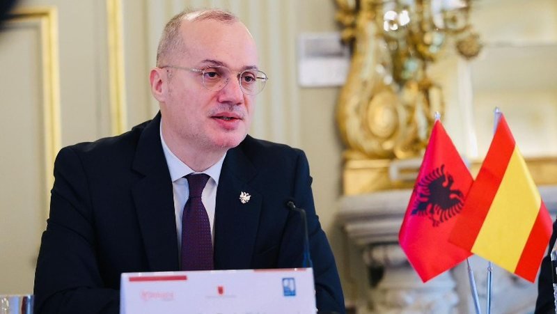Ministri Igli Hasani në Zagreb, takime me Presidentin dhe Kryeministrin! Mësohen arsyet e vizitës
