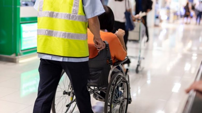 Aviokompania amerikane regjistron gabimisht 101-vjeçaren si fëmijë