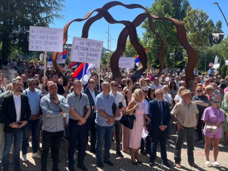 “Politikanët problematikë të Serbisë”, eksperti zbardh prapaskenat e protestës dhe arrestimeve në veri – paralajmëron Kosovën!