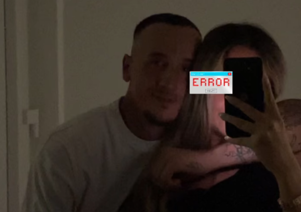 Bye Vivien! Getinjo shihet në krahët e tjetër vajze