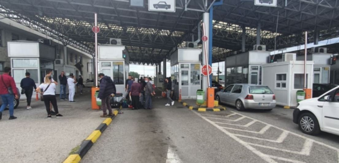 Kolona në Tabanoc, në pikat tjera kufitare nuk ka vonesa