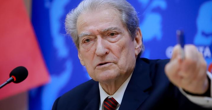 Berisha: Revolucion studentor i 1990, përzuri edhe Beogradin i cili në fakt, në çdo kohë dhe rrethanë diktonte politikën e Tiranës
