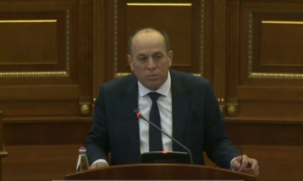 16 ligjet e dërguara në Kushtetuese, Shala: A po vepron kjo Qeveri ende me atlasa të Jugosllavisë