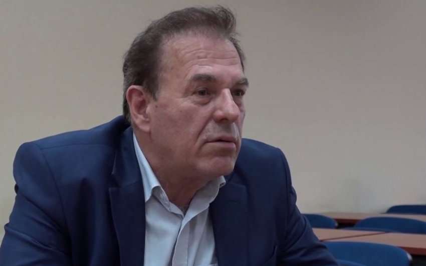 Kurti fshiu patosin me figurën e Vuçiqit!