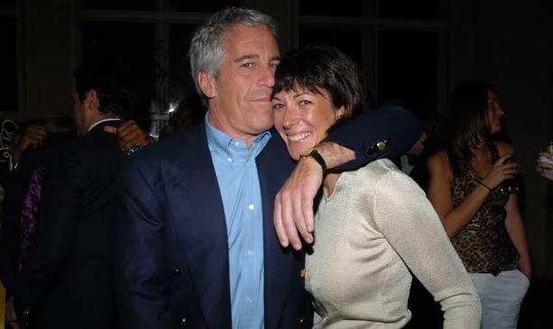 Rreth 200 emra të lidhur me Jeffrey Epstein priten të bëhen publike