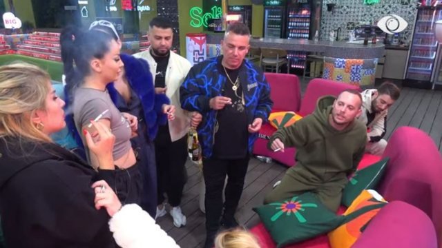 “Është zero edukata jote!” Debat i ashpër mes Gracianos dhe Gazit: Lëre se na hape barkun