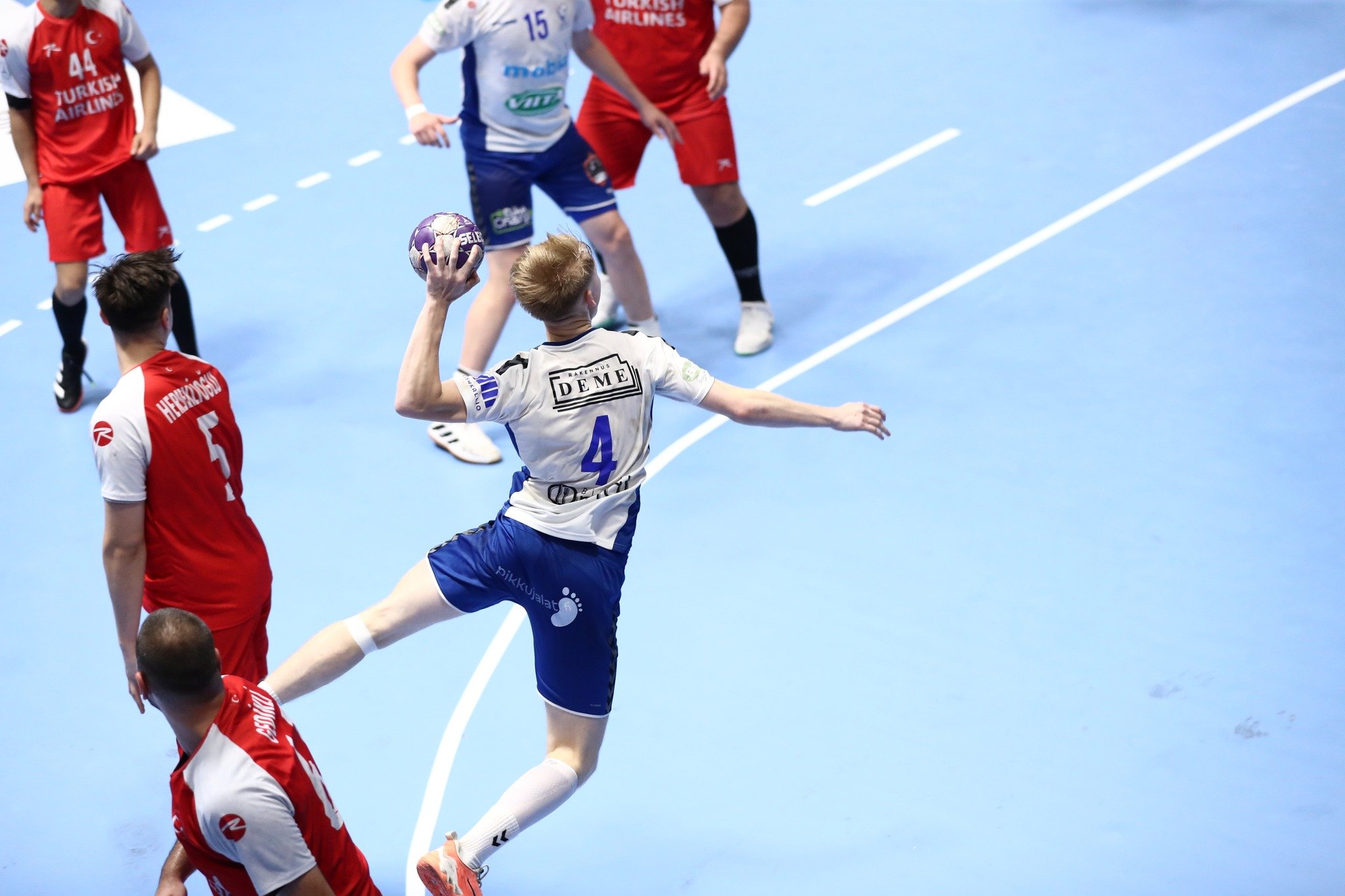 Finlanda U20 në gjysmëfinale