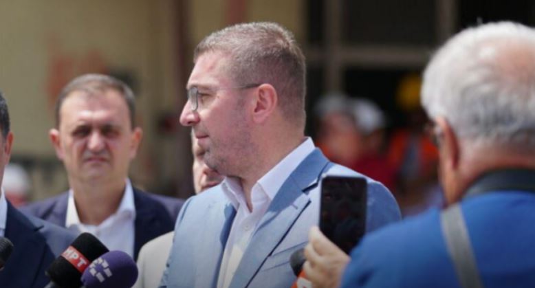 Mickoski: Nuk do të lejoj që pronarët e kompanive farmaceutike të pasurohen në llogari të shëndetit të qytetarëve