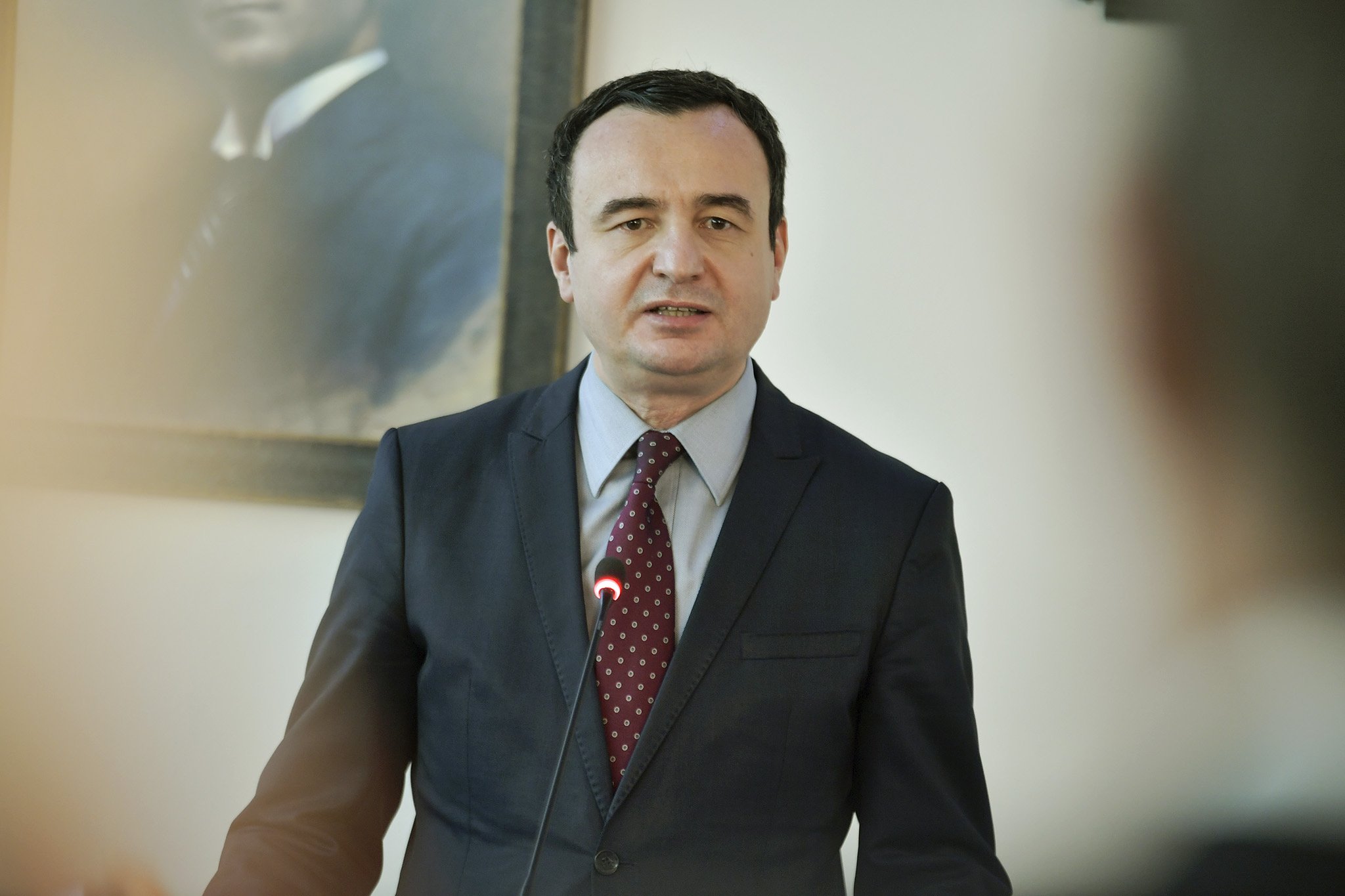 Ja pse jam dhe pse e mbështes Albin Kurtin  