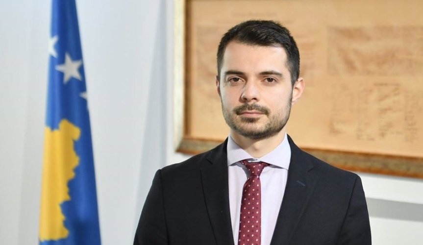 Kryeziu: Vuçiqi peng i së kaluarës dhe i dëshpëruar