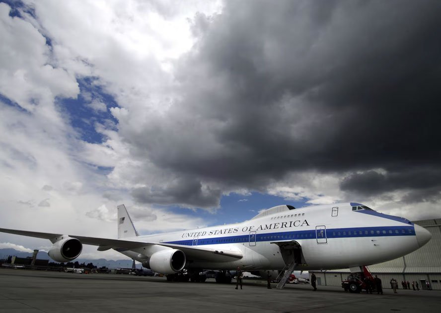 Aeroplani i ri amerikan për fundin e botës