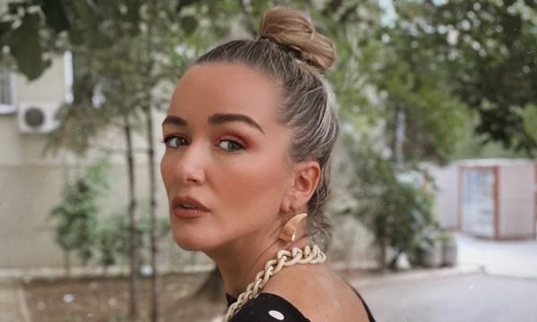 E shpallën të vdekur në TikTok, reagon Adriana Matoshi: Ka shumë njerëz që ma duan vdekjen, por...