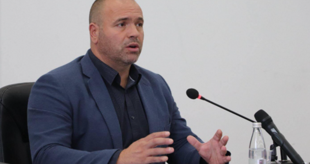 Dimitreivski: Mbi 80% e amvisërive në Kumanovë kanë ujë, rekomandohet që uji që shfrytëzohet për pije të vlohet