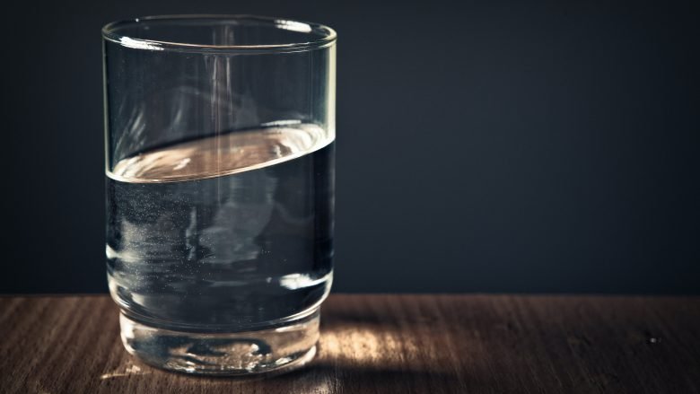 Banorët e Kumanovës ende pa ujë të pijshëm, presin rezultatet e analizave