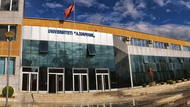 U merrnin para studentëve në këmbim të notës, detaje nga shoqërimi i pedagogëve të Universitetit të Elbasanit!