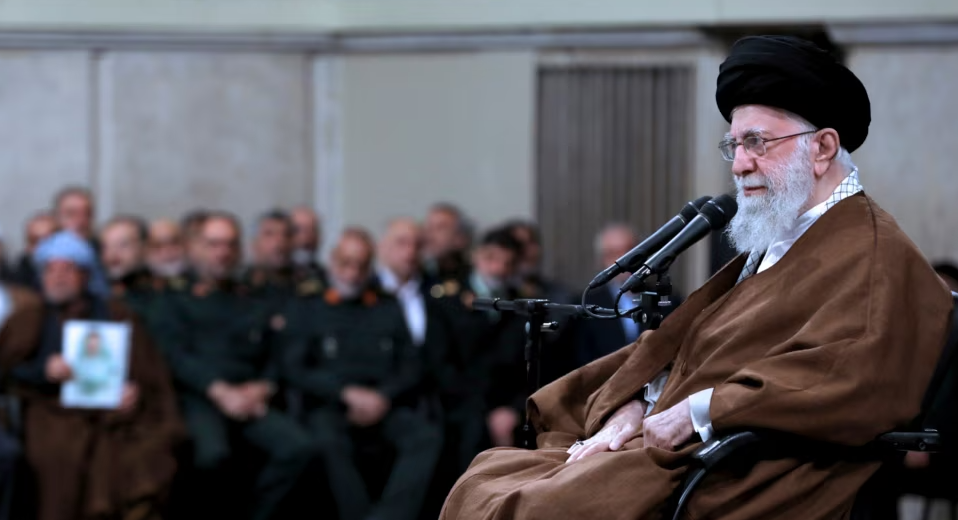 Khamenei zotohet se do të ketë përgjigje për sulmet ndaj Iranit dhe aleatëve