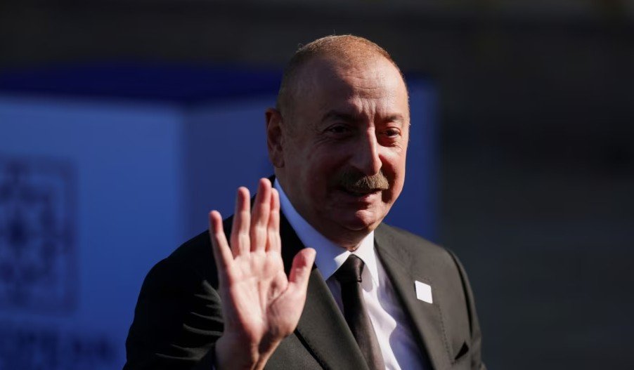 Presidenti i Azerbajxhanit: Nafta dhe gazi janë dhuratë prej Zotit