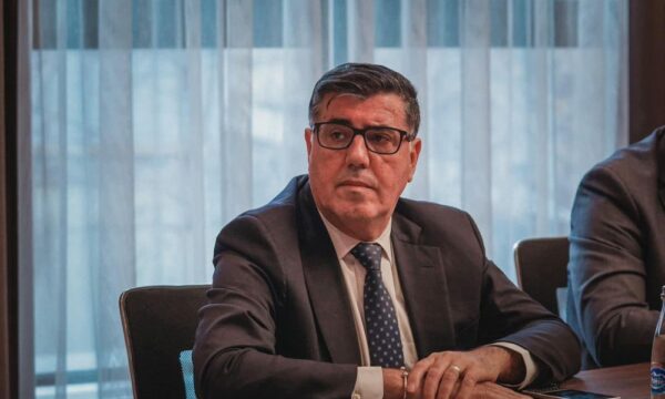 Haziri: Marrëdhëniet politike mes Kosovës dhe Shqipërisë në pikën më të ulët