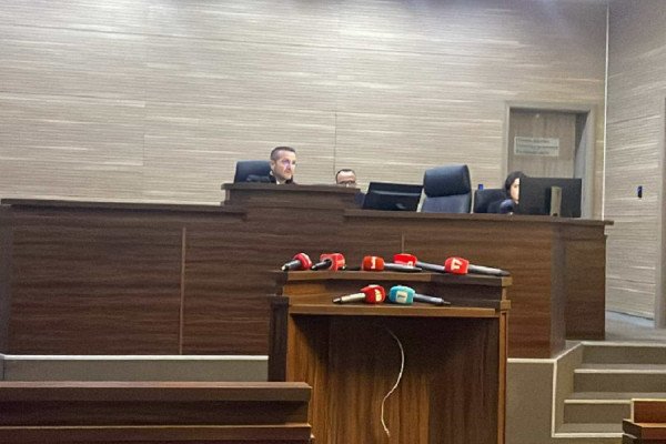 Damati: Kërkojmë nga gjykata që të kërkohet vëmendje nga Glauk Konjufca