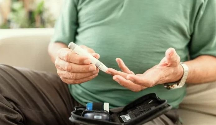 Dietë e balancuar për personat me diabet! Çfarë duhet të konsumoni çdo ditë?