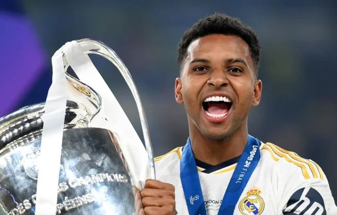 Rodrygo bezdiset nga fama e shokëve!