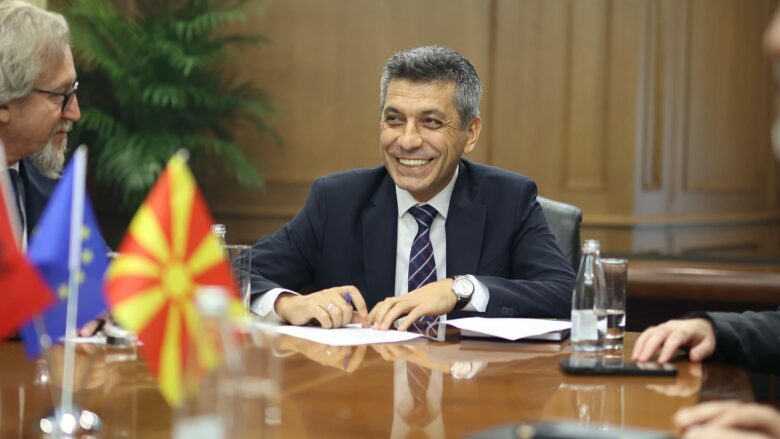 Mexhiti: Jemi pranë miratimit të vendimit për “One Stop Shop” me Kosovën dhe Shqipërinë
