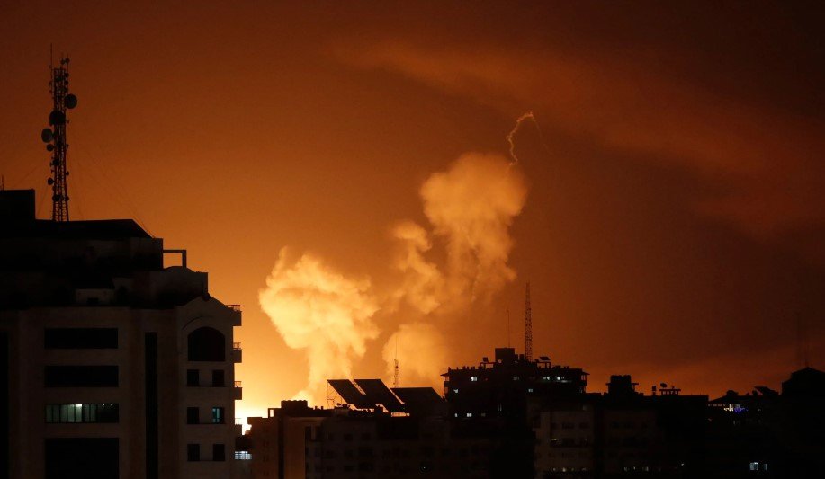 LIVE: Shpërthim i fuqishëm në Bejrut, Izraeli nuk ndalet – shefi i CIA-s vjen me një paralajmërim