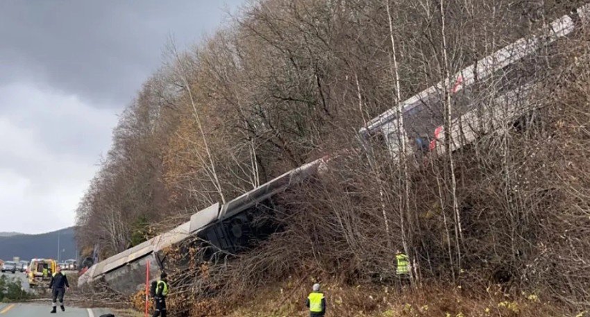 Norvegji, treni me 90 pasagjerë del nga shinat, raportohet për një viktimë