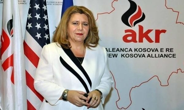 Ish-deputetja e AKR-së: S’ka ndodhur në historinë e Kuvendit bojkoti i tri seancave