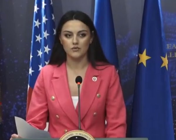 Byroja Shtetërore, zyrtarja e AAK-së: 'Pacientët' e parë të saj do të jenë zyrtarët e VV-së