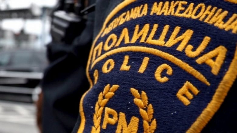 Ndalohen dy persona, tentuan të transportojnë në mënyrë joligjore emigrantë nga Kina dhe Afganistani