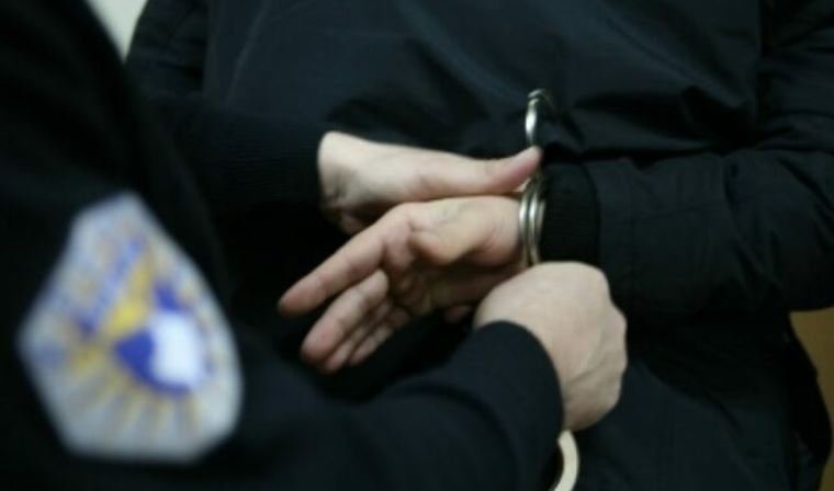 Arrestohet një person në Lipjan, prezantohet rrejshëm si zyrtar