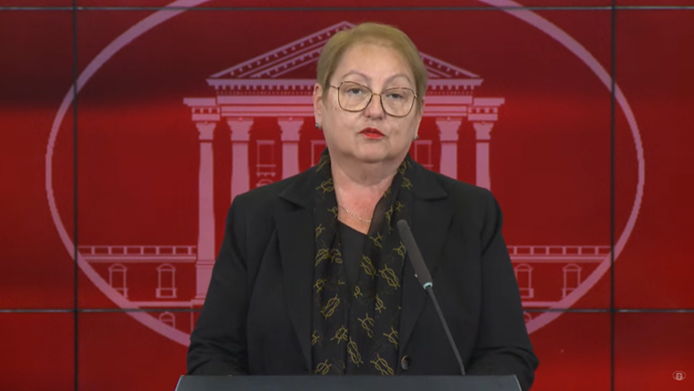 Janevska: Prindërit dhe nxënësit të jenë të qetë, do të ketë libra në shtator