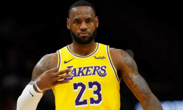 LeBron James refuzoi një shkëmbim historik në NBA