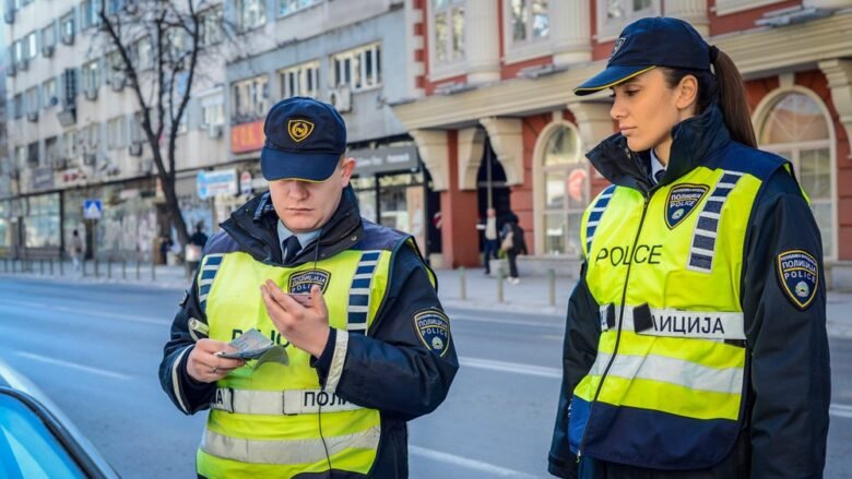 Gjobiten 34 shoferë në Tetovë dhe Gostivar për parkim jo të rregullt