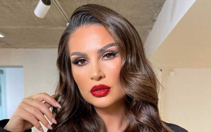Më seksi se kurrë, Ryva mahnitë në paraqitjen e fundit