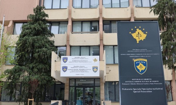 Prokuroria Speciale kërkon një muaj paraburgim për të dyshuarin për krime lufte kundër popullsisë civile