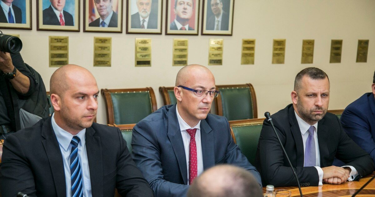 Kërcënimet e serbëve në Kosovë –  Zyrtarët e qytetarët në frikë nga Lista Serbe