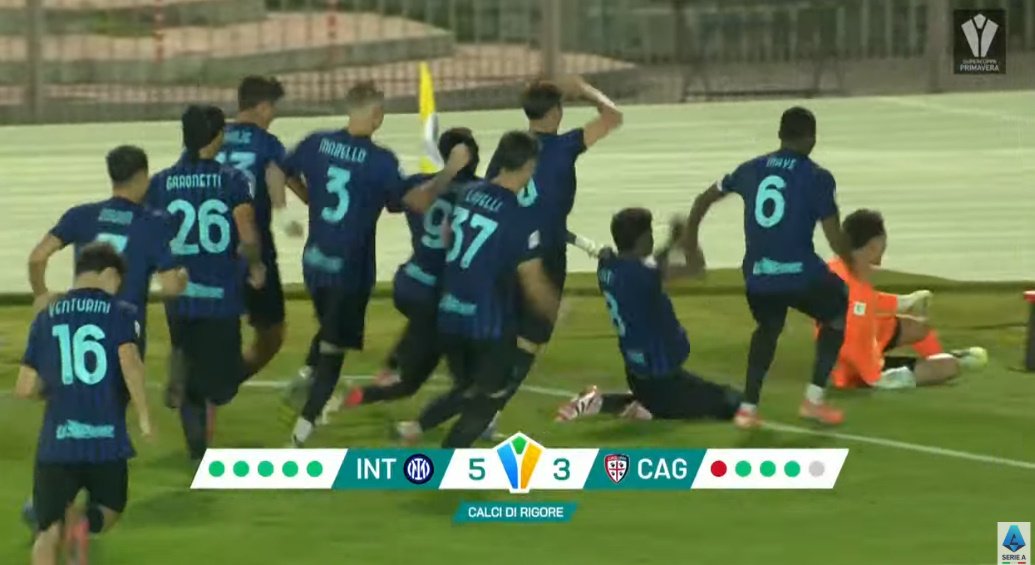 Portieri i Shqipërisë U19 i jep trofe Interit, pret penallti 
