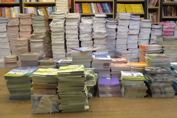 Subvencionet për librat vonohen, prindërit: Me 80 euro s’po i blejmë të gjitha