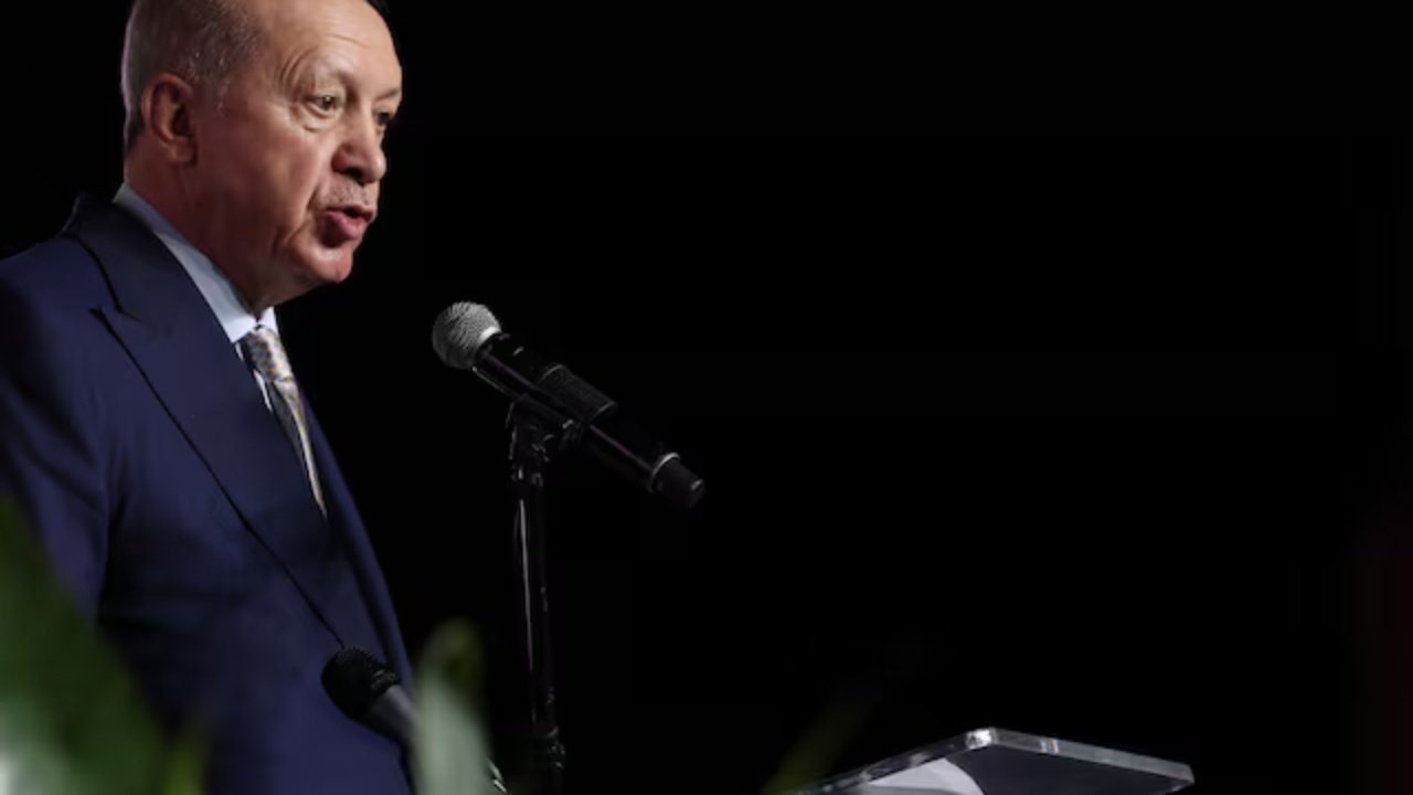 “Kërcënimi po përshkallëzohet”/ Presidenti Erdogan: Sulmet ndaj anijeve tregtare në Detin e Zi janë të papranueshme