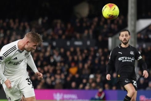 Nëntë gola në Londër, Manchester City kthehet me pikë të plota